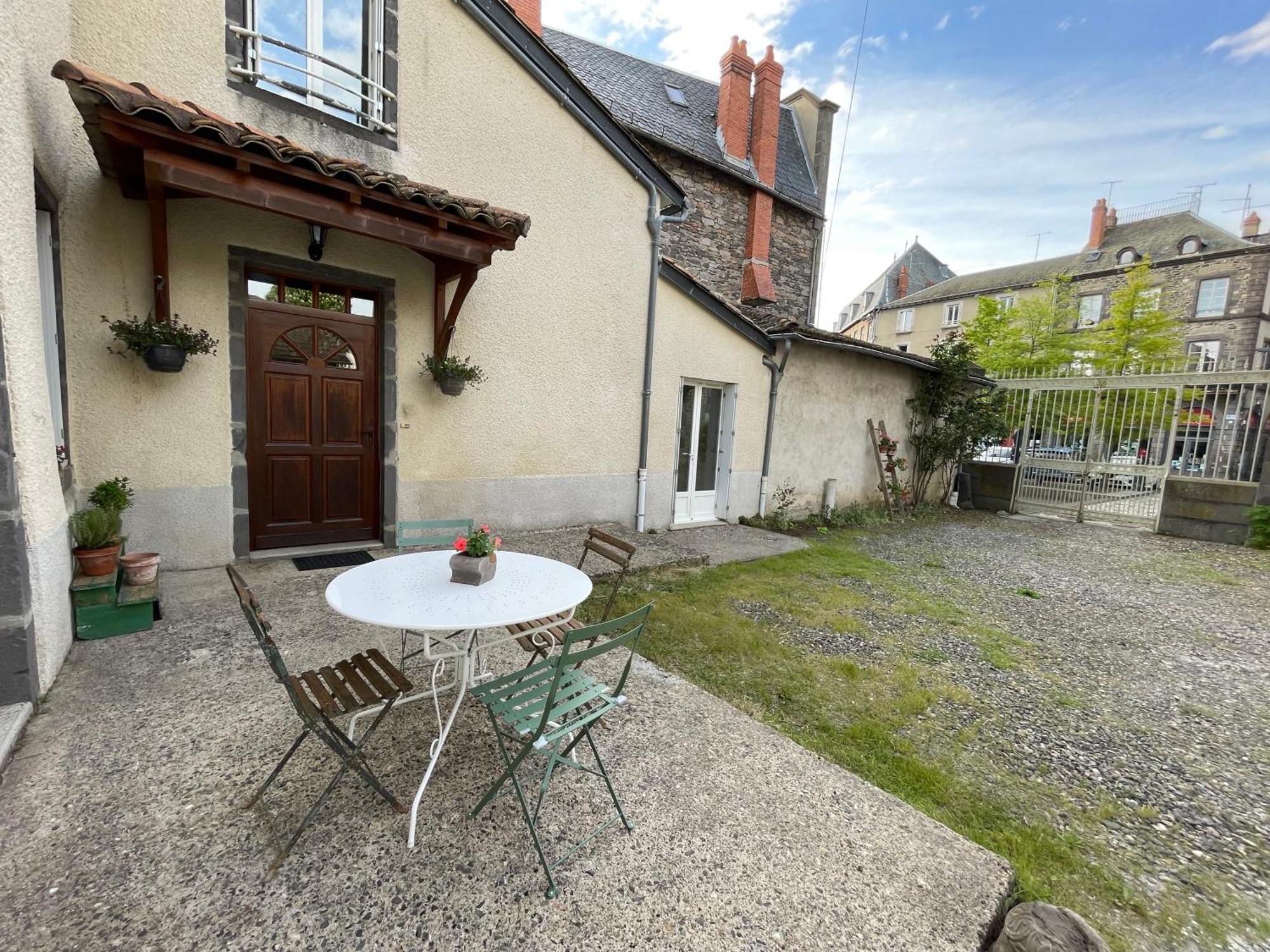 Maison Cote Halle " Le Parc" Saint-Flour  Εξωτερικό φωτογραφία